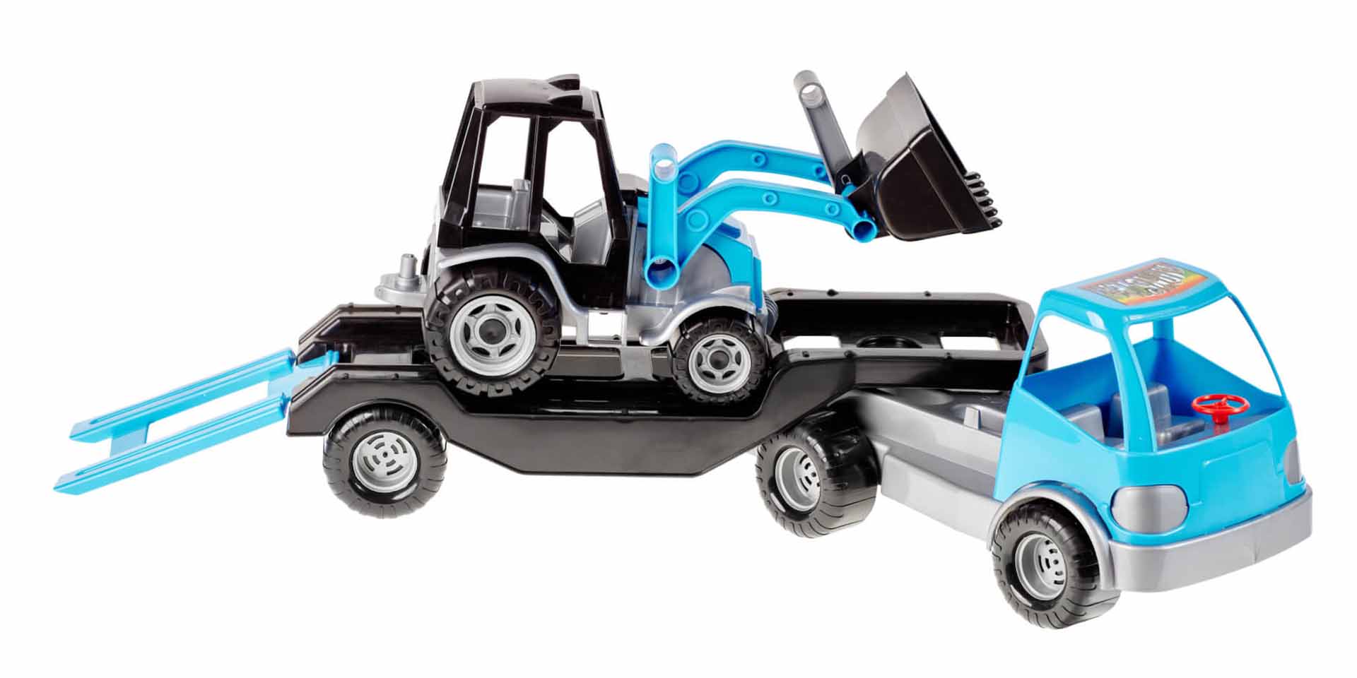 Samochód ciężarowy z przyczepą – lawetą i traktorem (176)